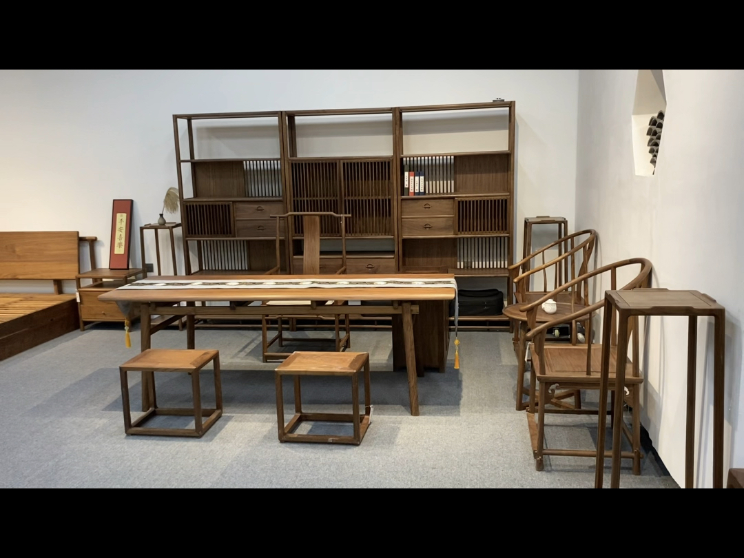 明式家具 文人雅趣的载体与服装审美的映照